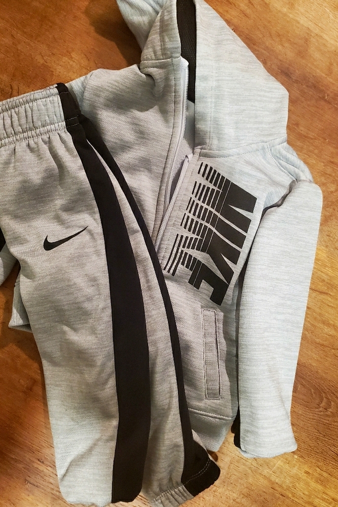 Nike jogger outfit